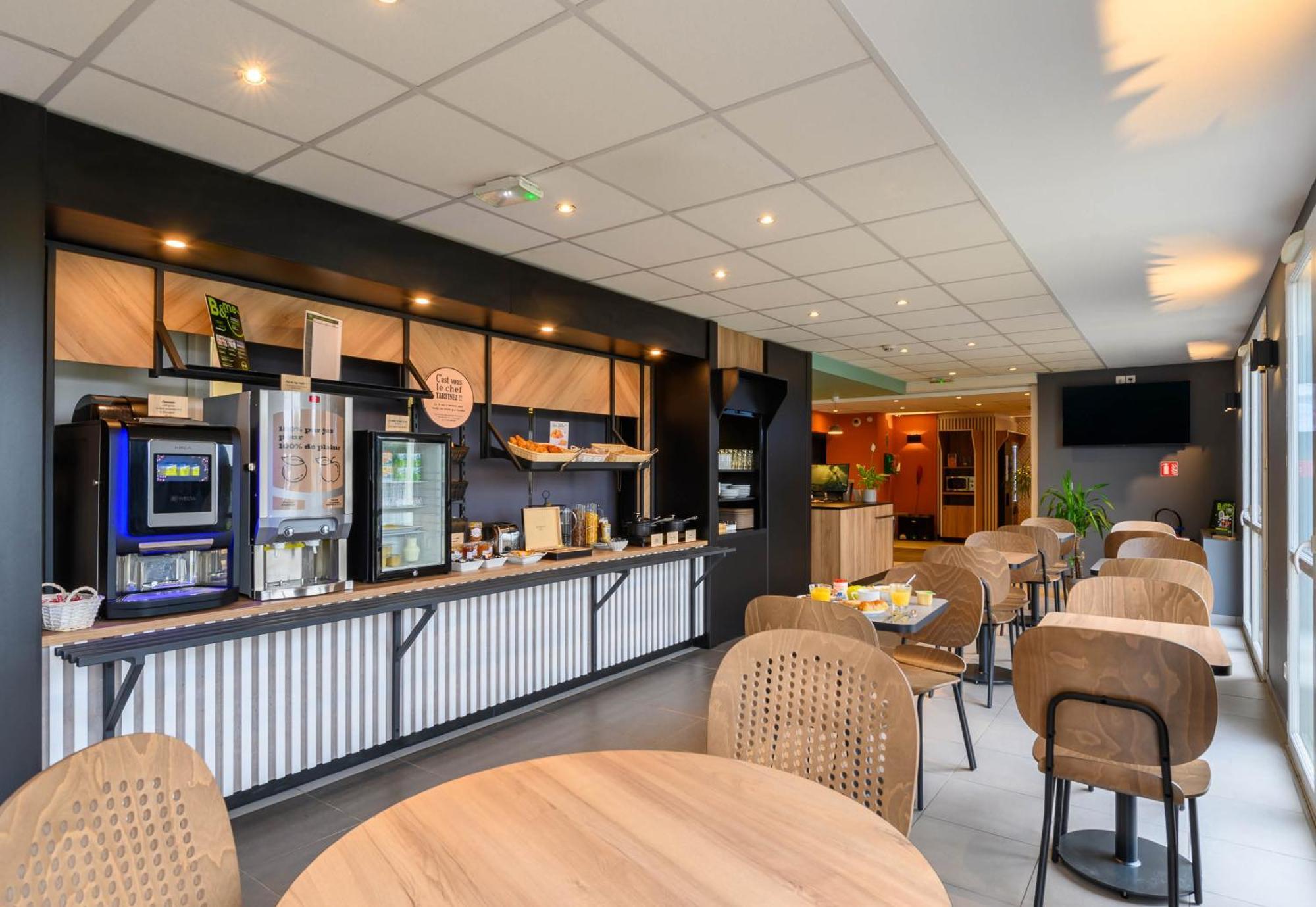 B&B Hotel Compiegne 토우로트 외부 사진